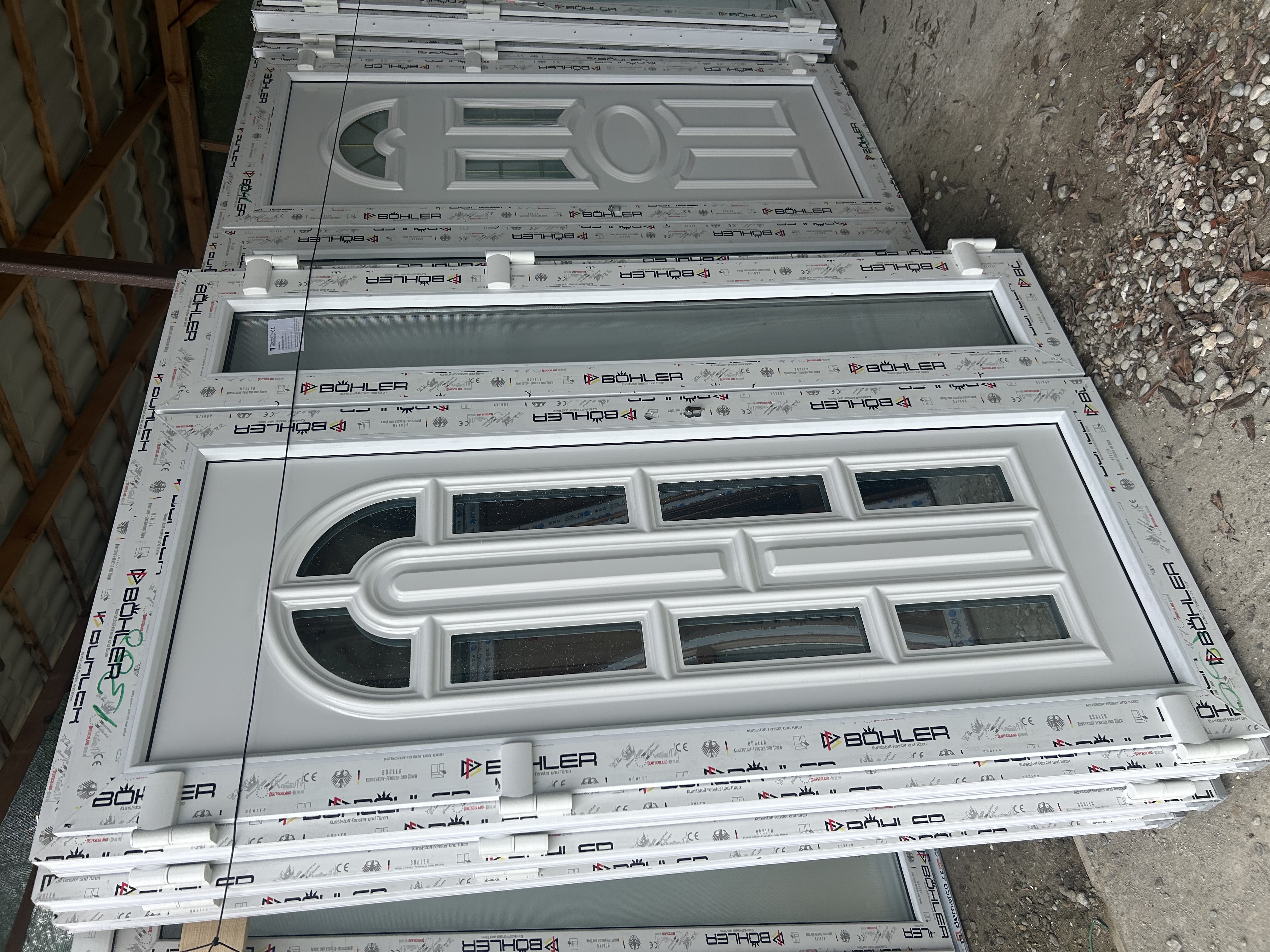 Ușă de intrare dublă cu panel decorativ  - Imaginea 4