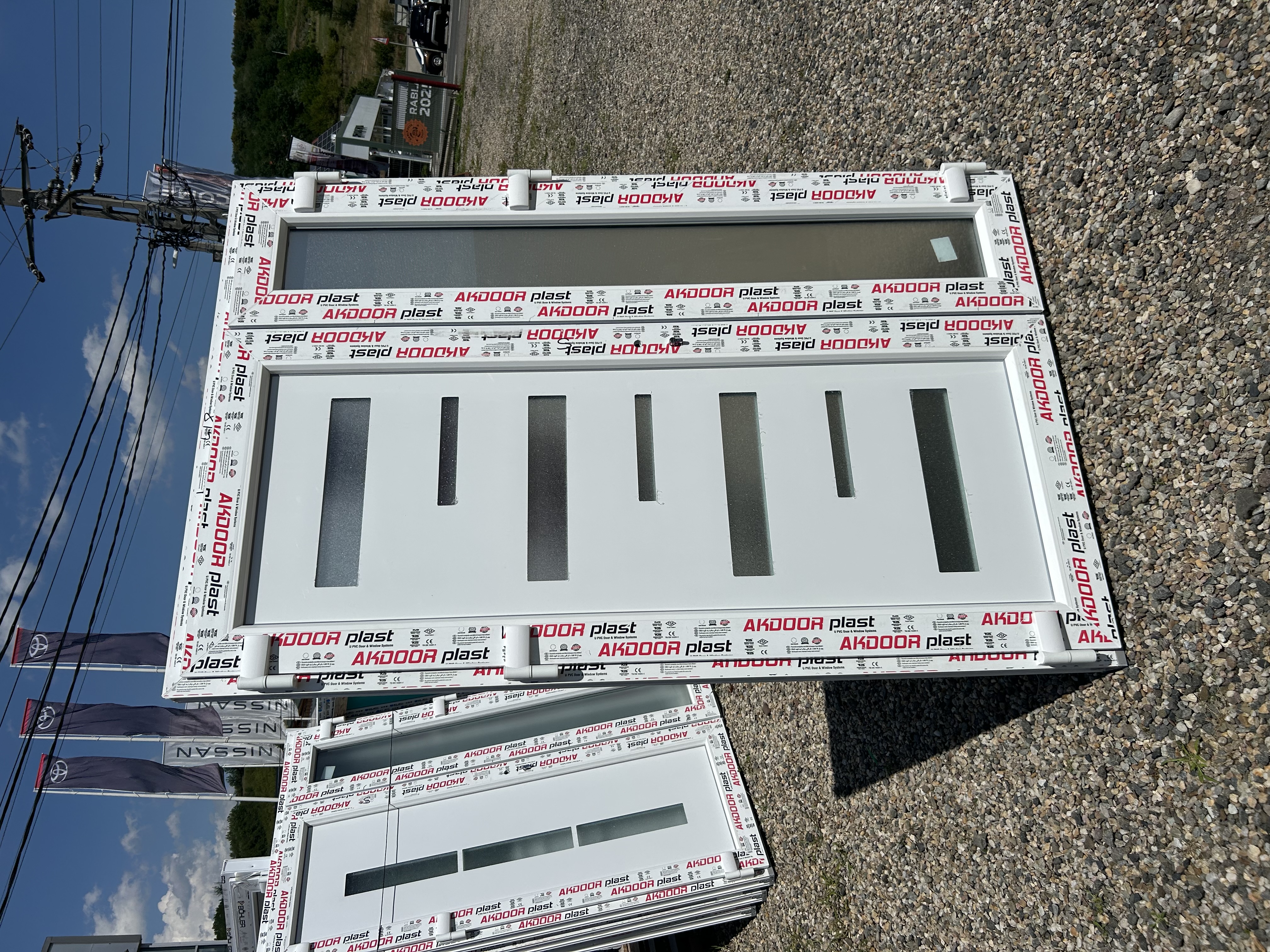 Ușă de intrare dublă cu panel decorativ  - Imaginea 4