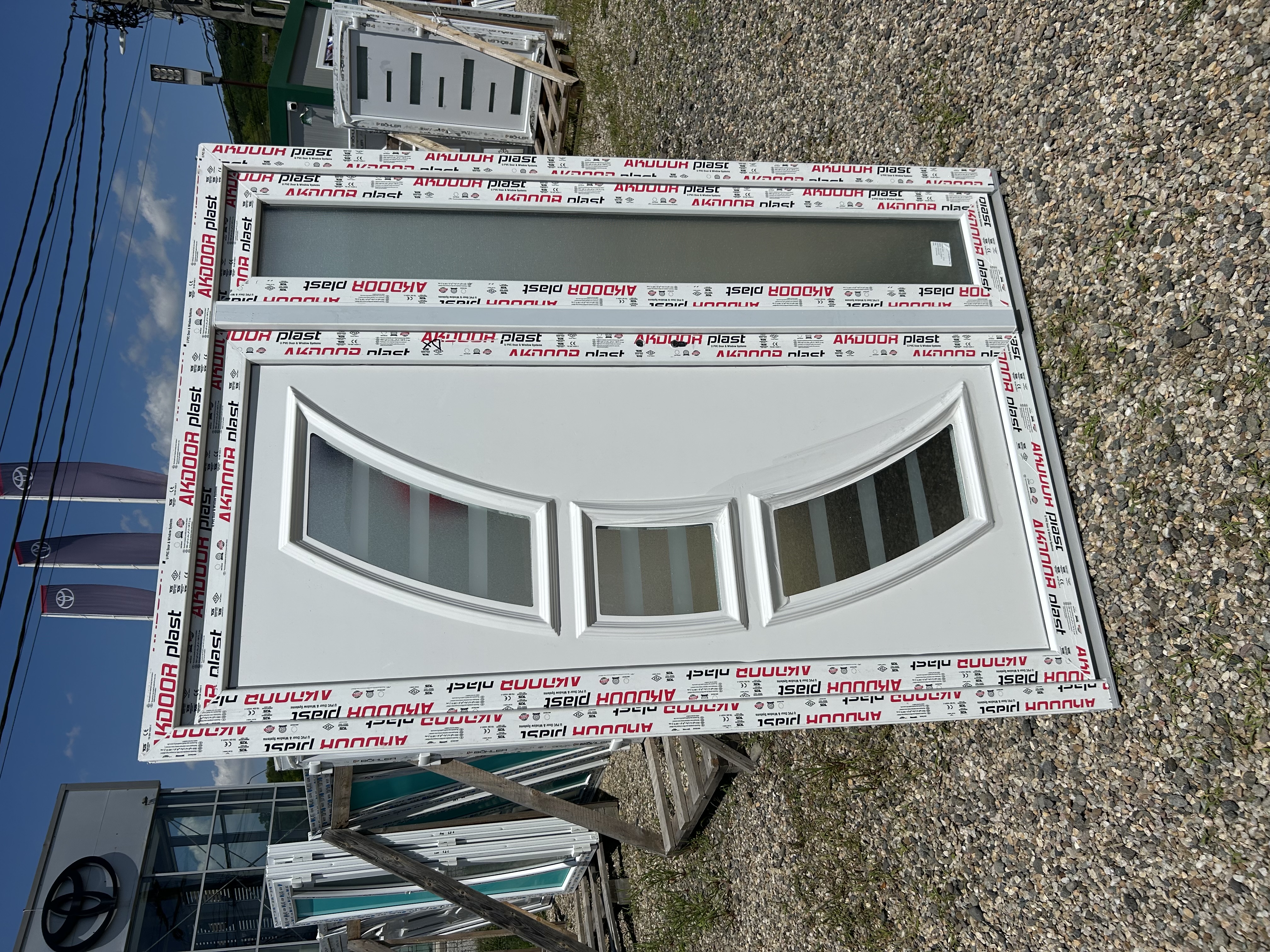 Ușă de intrare dublă cu panel decorativ  - Imaginea 2