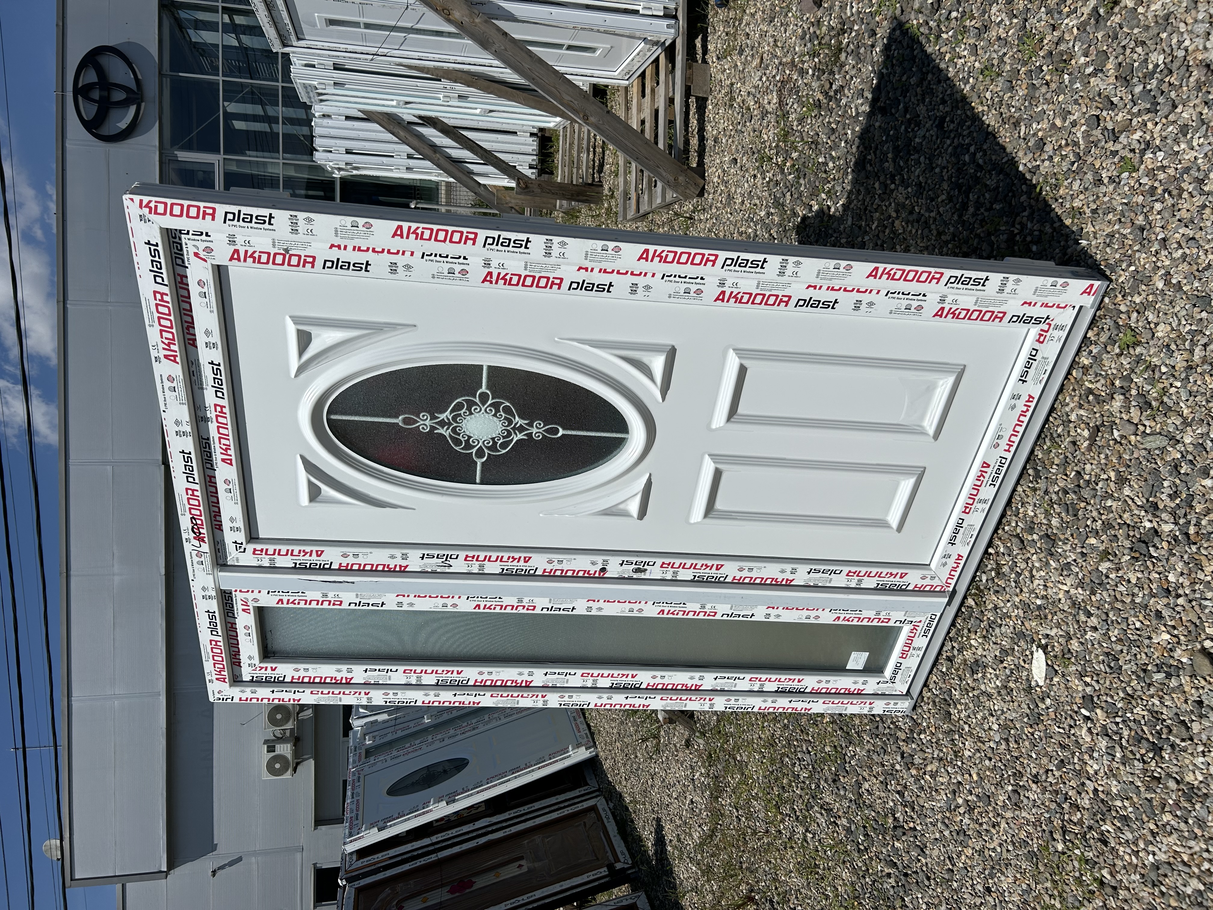 Ușă de intrare dublă cu panel decorativ  - Imaginea 2