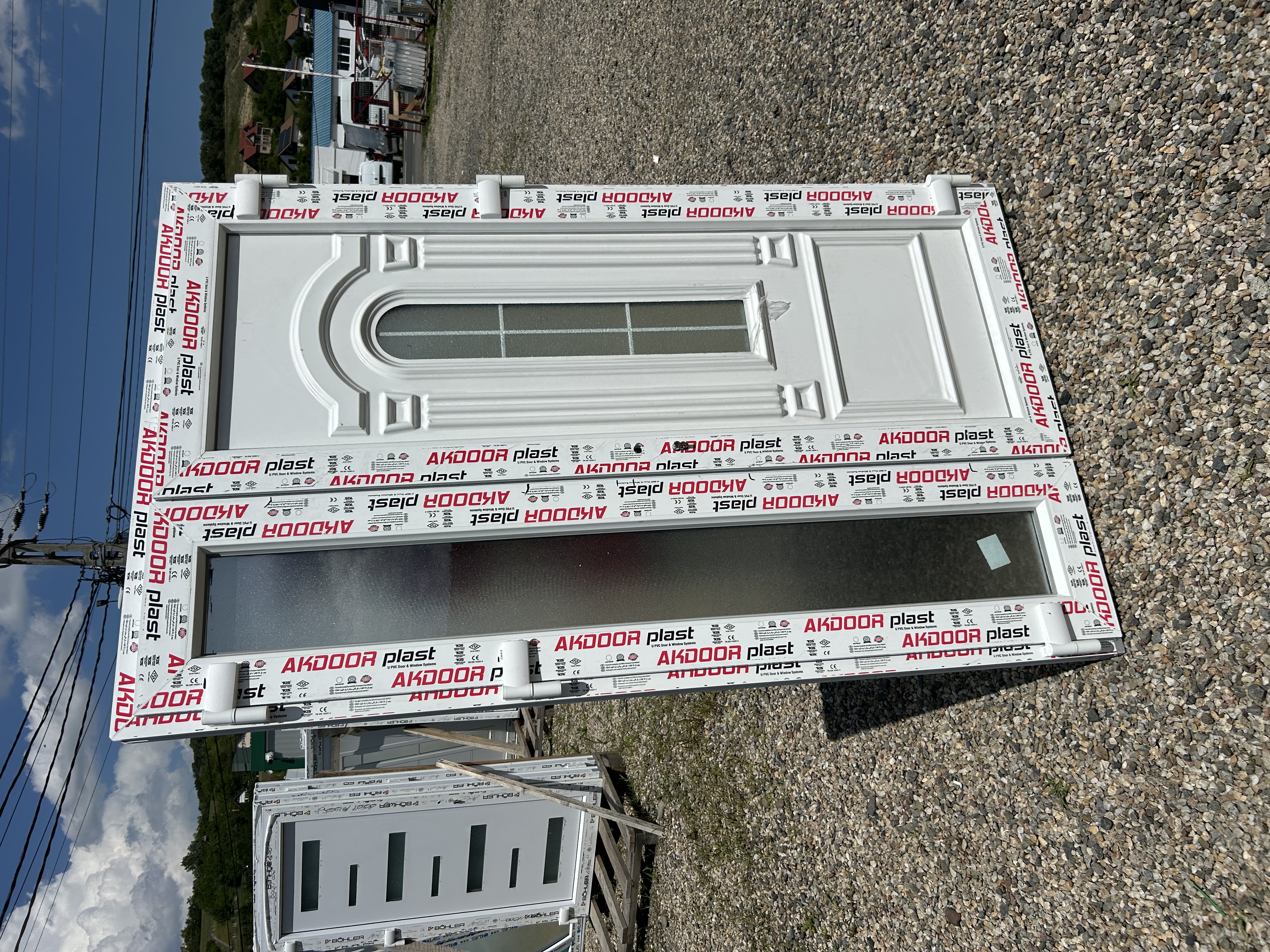 Ușă de intrare dublă cu panel decorativ  - Imaginea 4