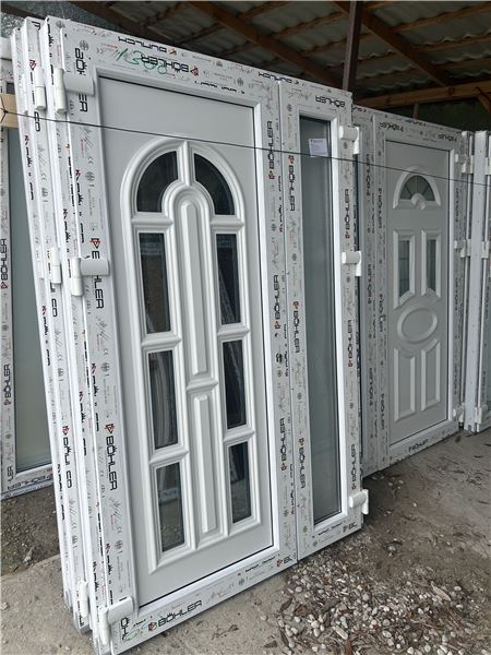 Ușă de intrare dublă cu panel decorativ  - Imaginea 4