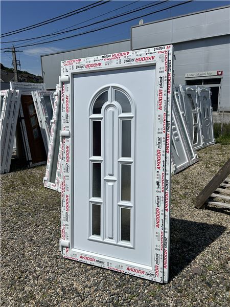 Ușă de intrare cu panel decorativ 110x200 - Imaginea 2