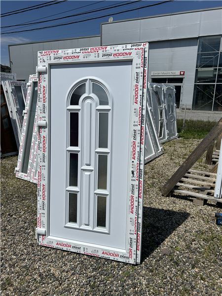 Ușă de intrare cu panel decorativ 110x200 - Imaginea 3