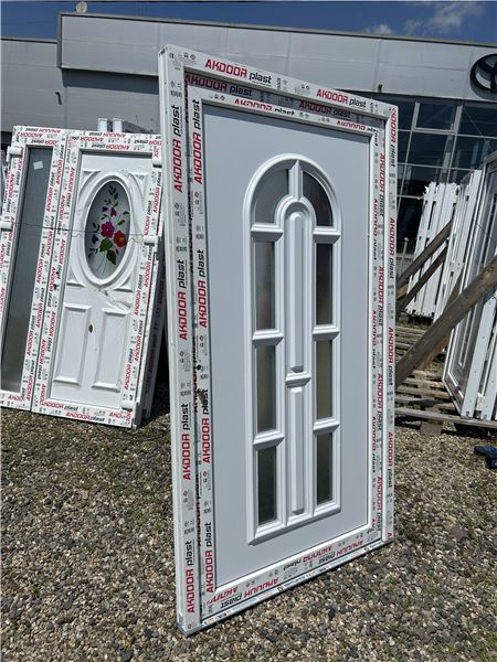 Ușă de intrare cu panel decorativ 110x200 - Imaginea 4