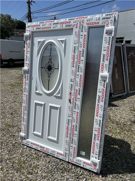 Ușă de intrare dublă cu panel decorativ  - Imaginea 4