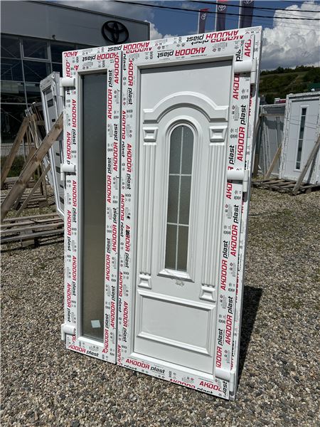 Ușă de intrare dublă cu panel decorativ  - Imaginea 5