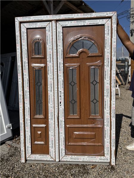 Ușă de intrare dublă cu panel decorativ  - Imaginea 3