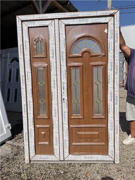 Ușă de intrare dublă cu panel decorativ  - Imaginea 3